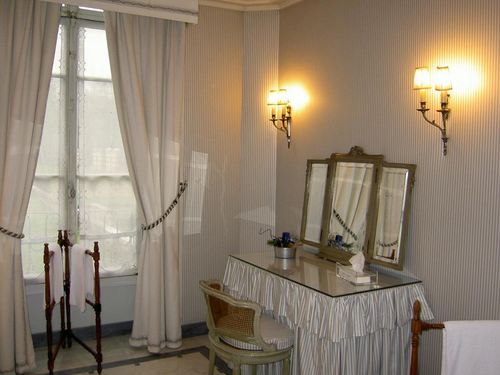 Chateau Du Marechal De Saxe Yerres Екстериор снимка