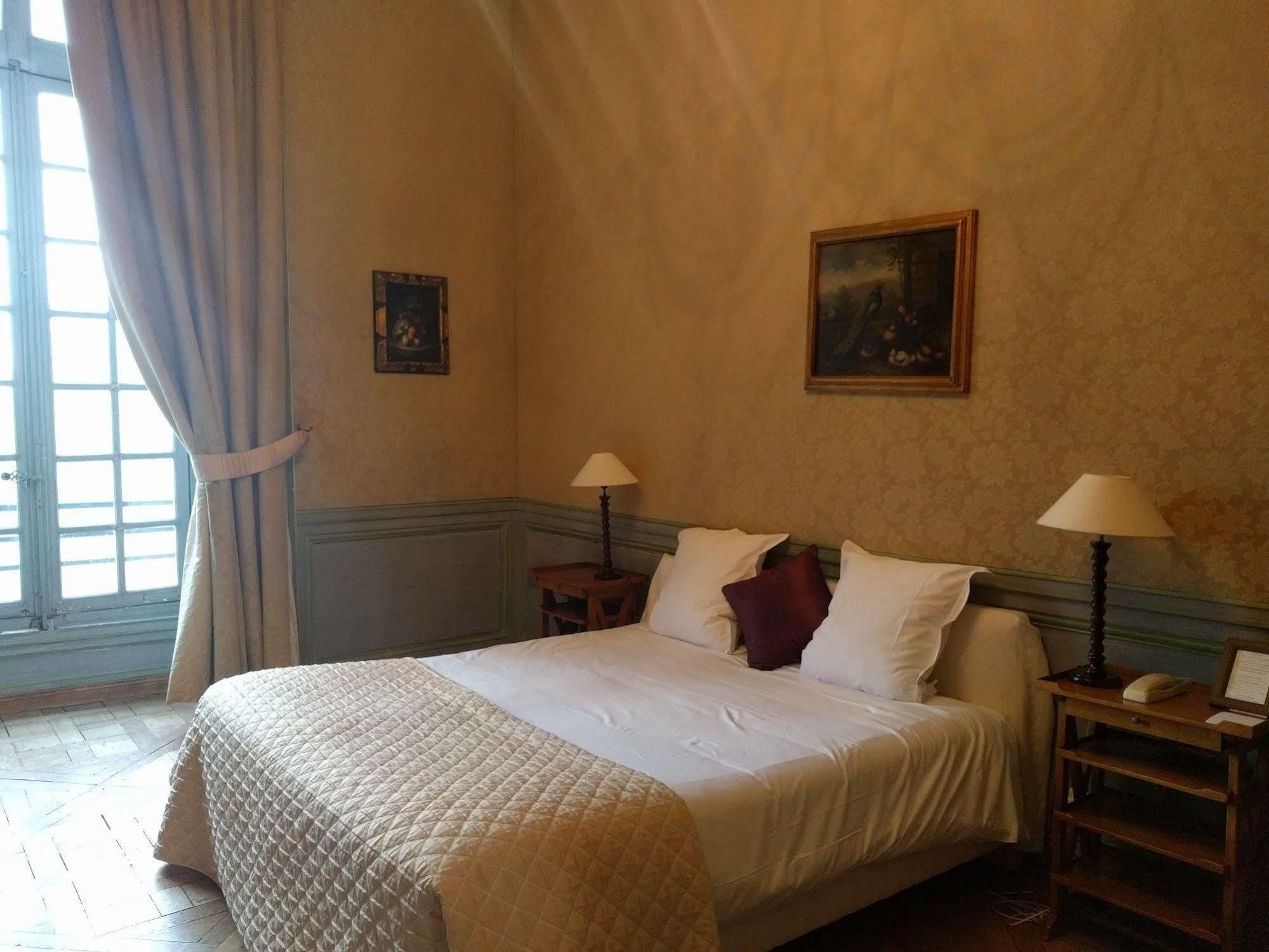 Chateau Du Marechal De Saxe Yerres Екстериор снимка
